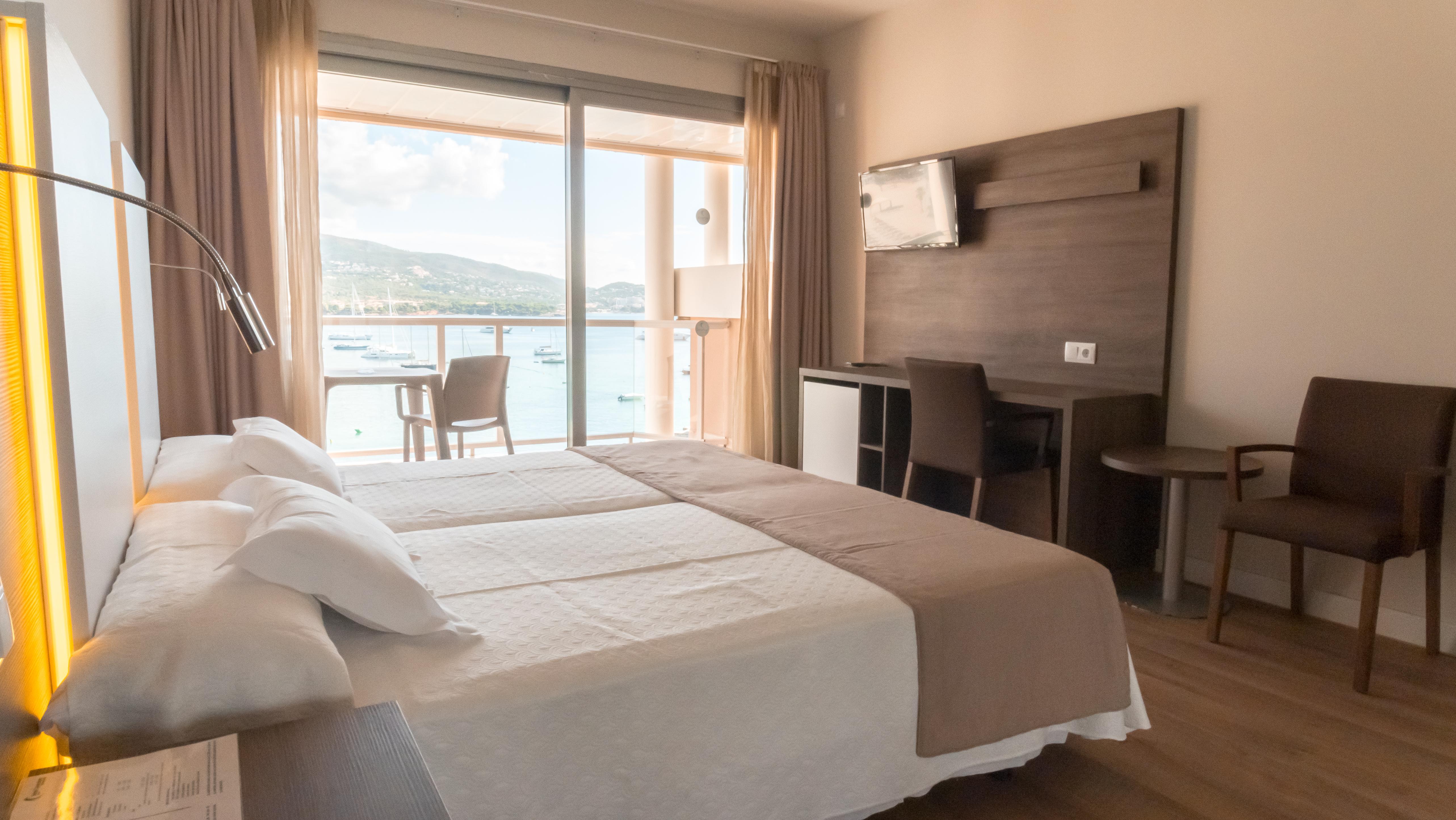 Seramar Hotel Comodoro Playa Пальма Нова Экстерьер фото