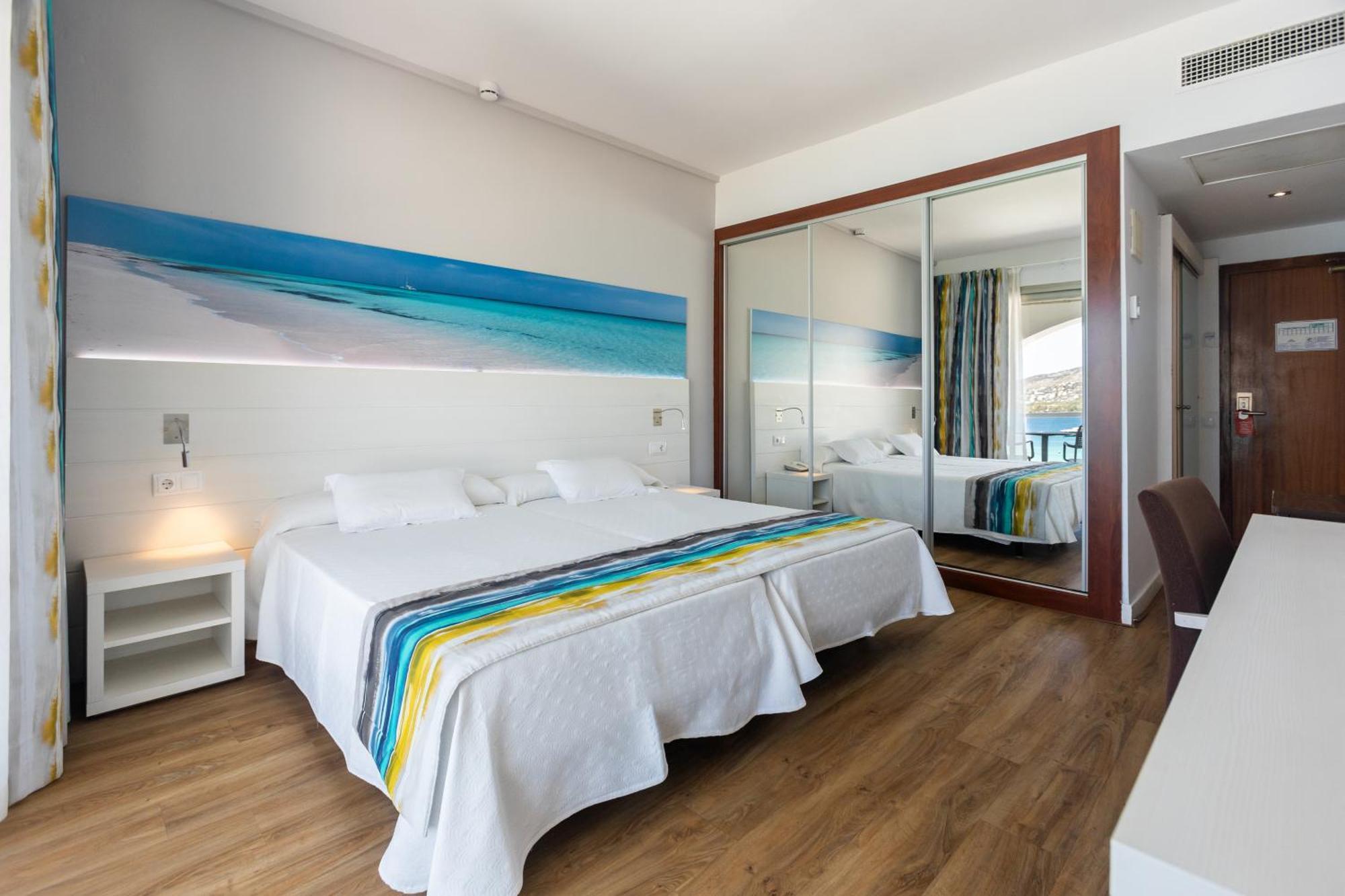 Seramar Hotel Comodoro Playa Пальма Нова Экстерьер фото