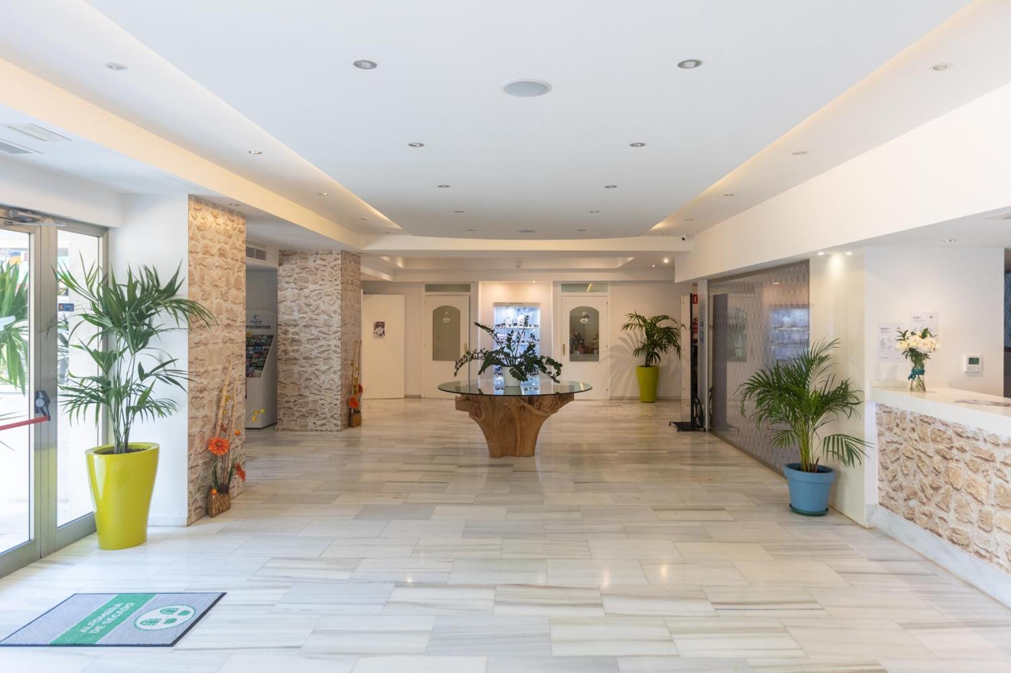 Seramar Hotel Comodoro Playa Пальма Нова Экстерьер фото